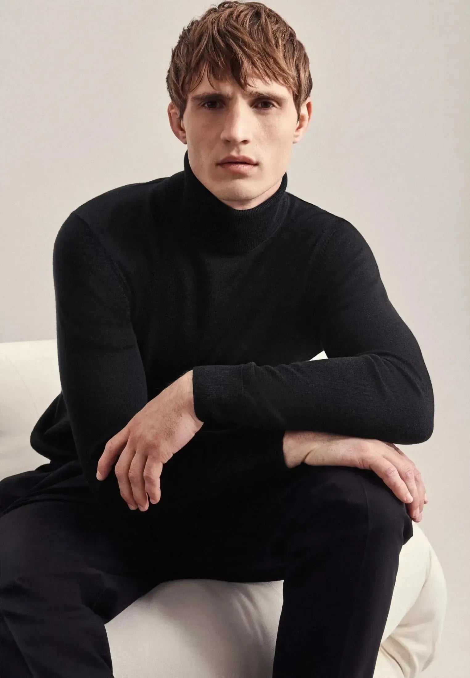 Merino Wool Roll Neck Knit Black-seidensticker uk