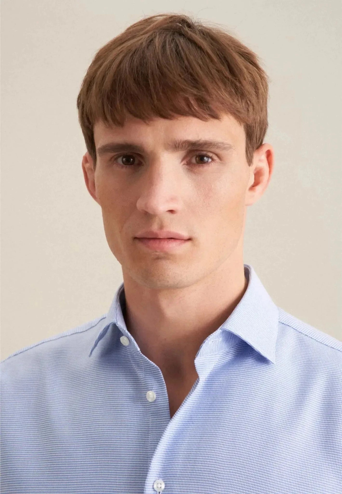 Seidensticker Regular Fit No Iron New Kent Structured Business Shirt Light Blue - 01.141960-13-38 - seidensticker.co.uk