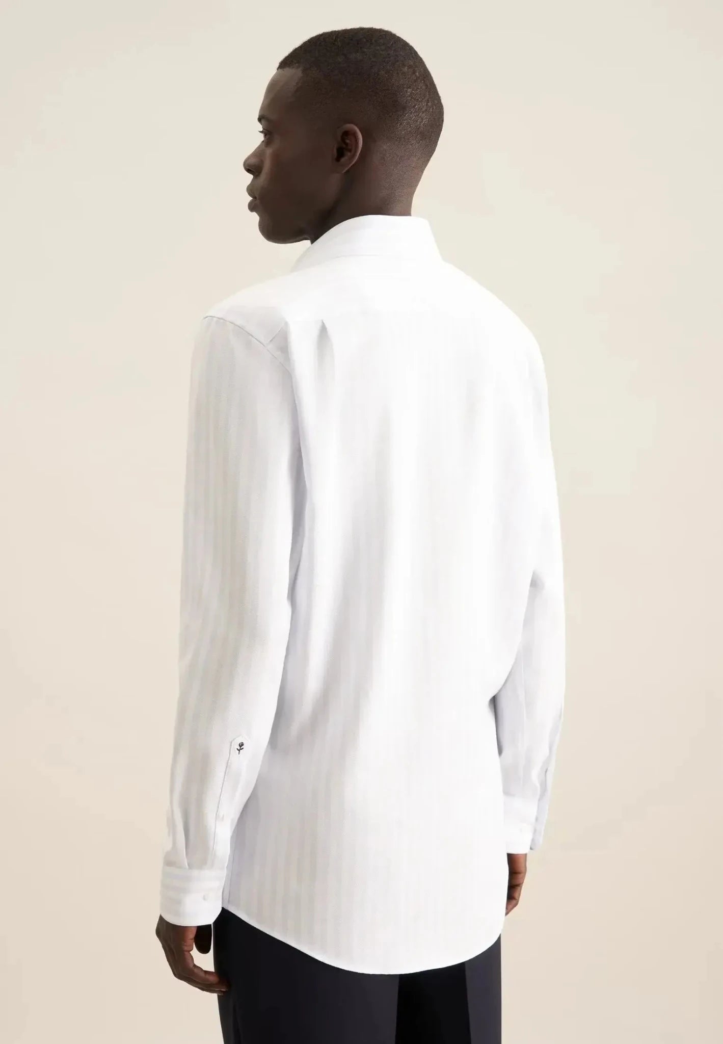 Seidensticker Regular Fit No Iron Spread Kent Structured Stripe Business Shirt Light Blue - 01.146087-10-37 - seidensticker.co.uk