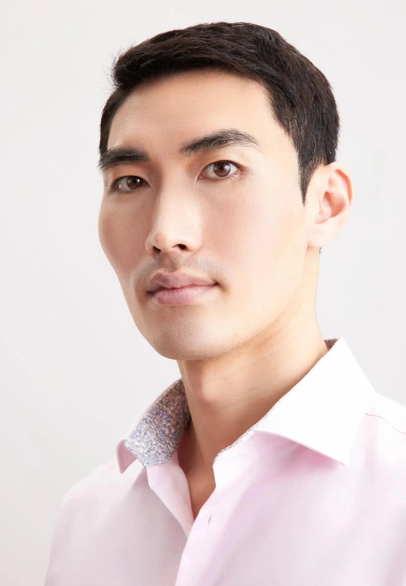 Seidensticker Shaped Fit No Iron Contrast Patched Kent Collar Business Shirt Pink - 01.845537-42-38 - seidensticker.co.uk