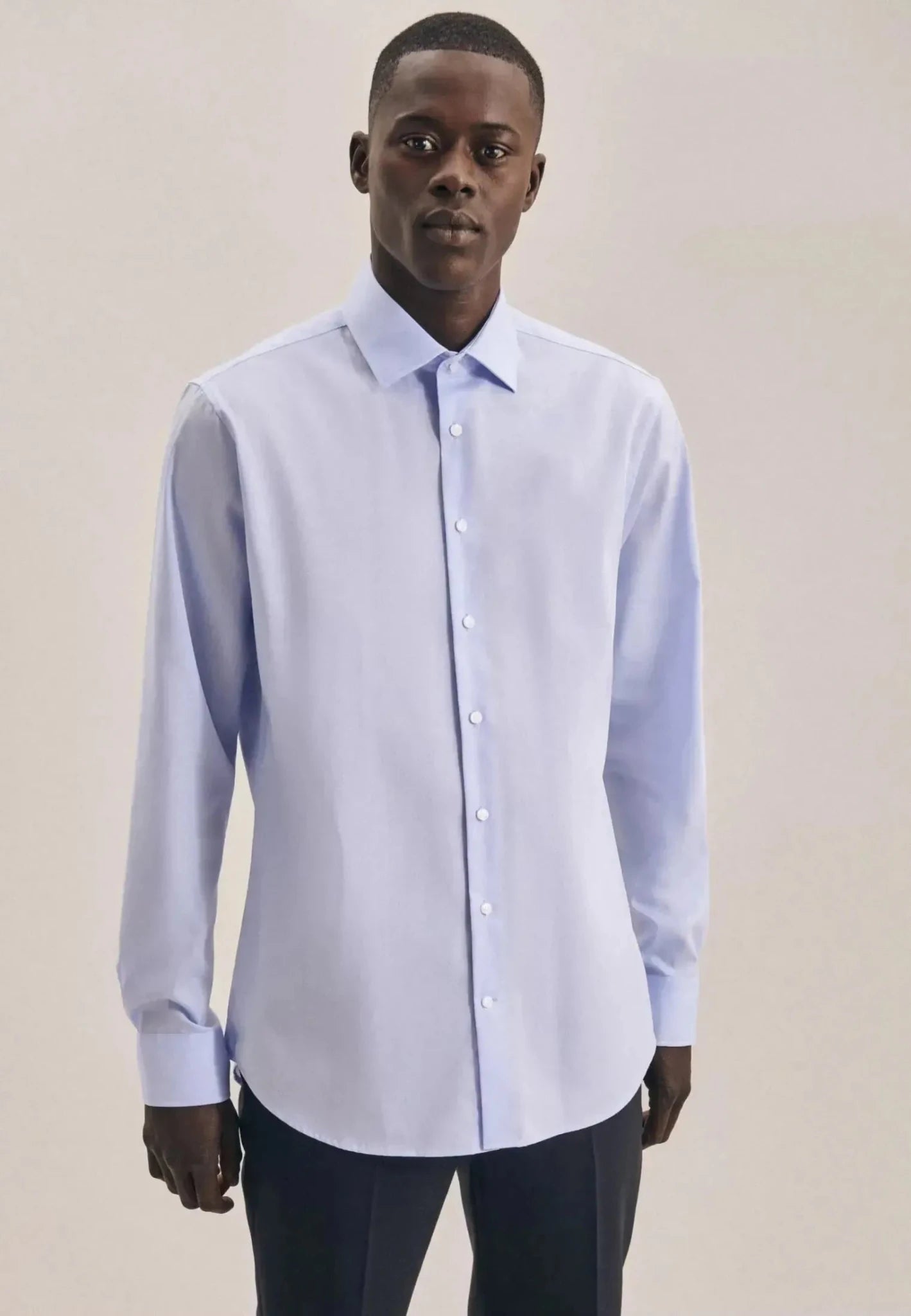 Seidensticker UK - Shaped Fit No Iron Kent Collar Business Shirt Light Blue - 01.022000-15-38