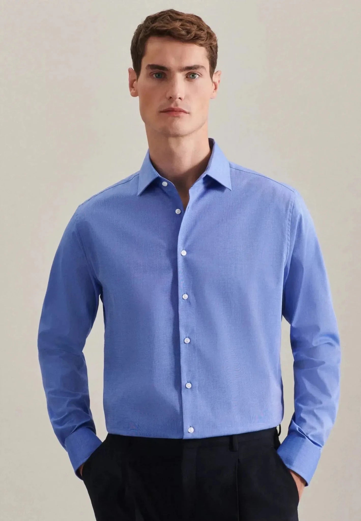 Seidensticker UK - Shaped Fit No Iron Kent Collar Business Shirt Mid Blue - 01.241600-14-38