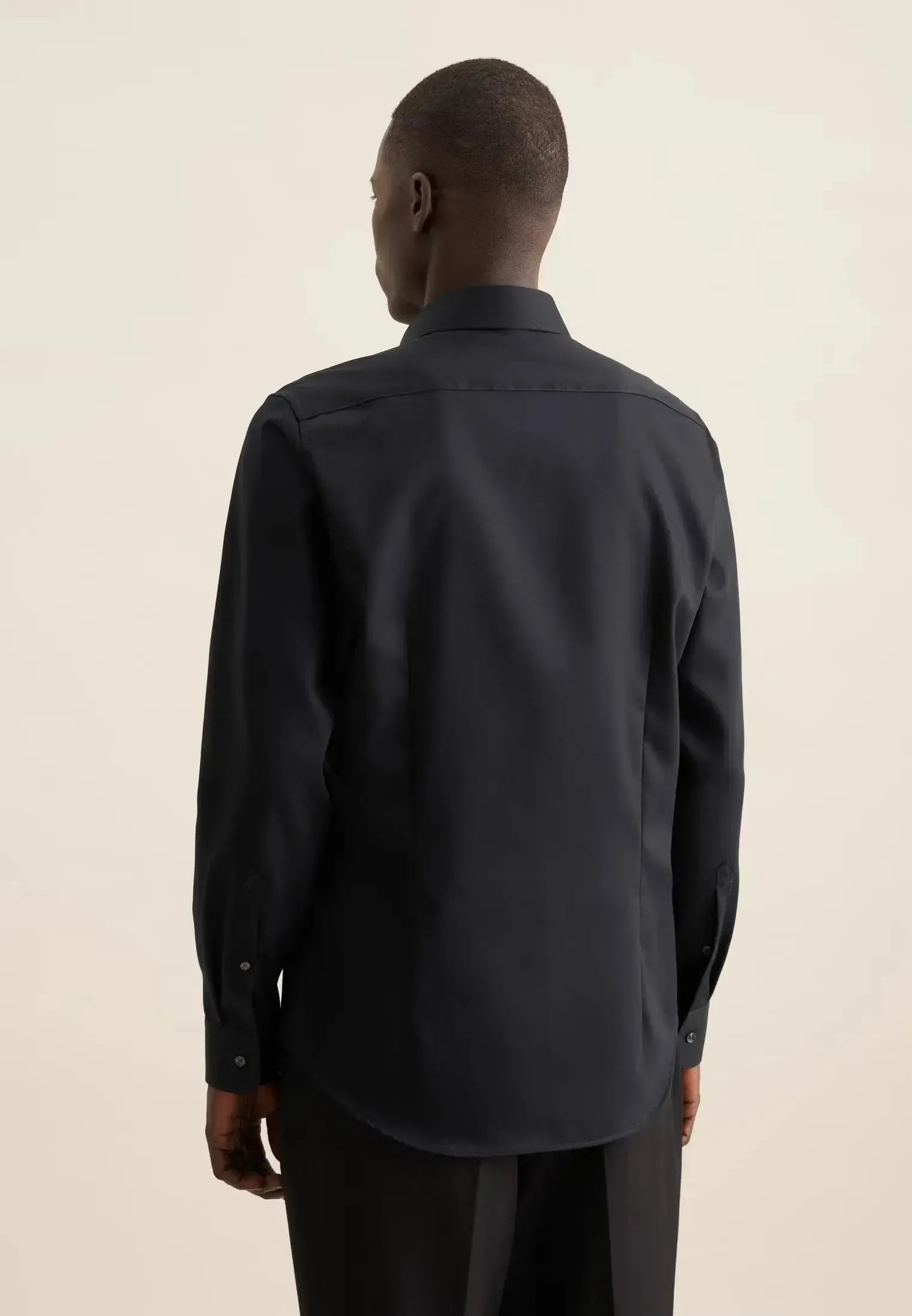 Shaped Fit No Iron New Kent Business Shirt Black-seidensticker uk