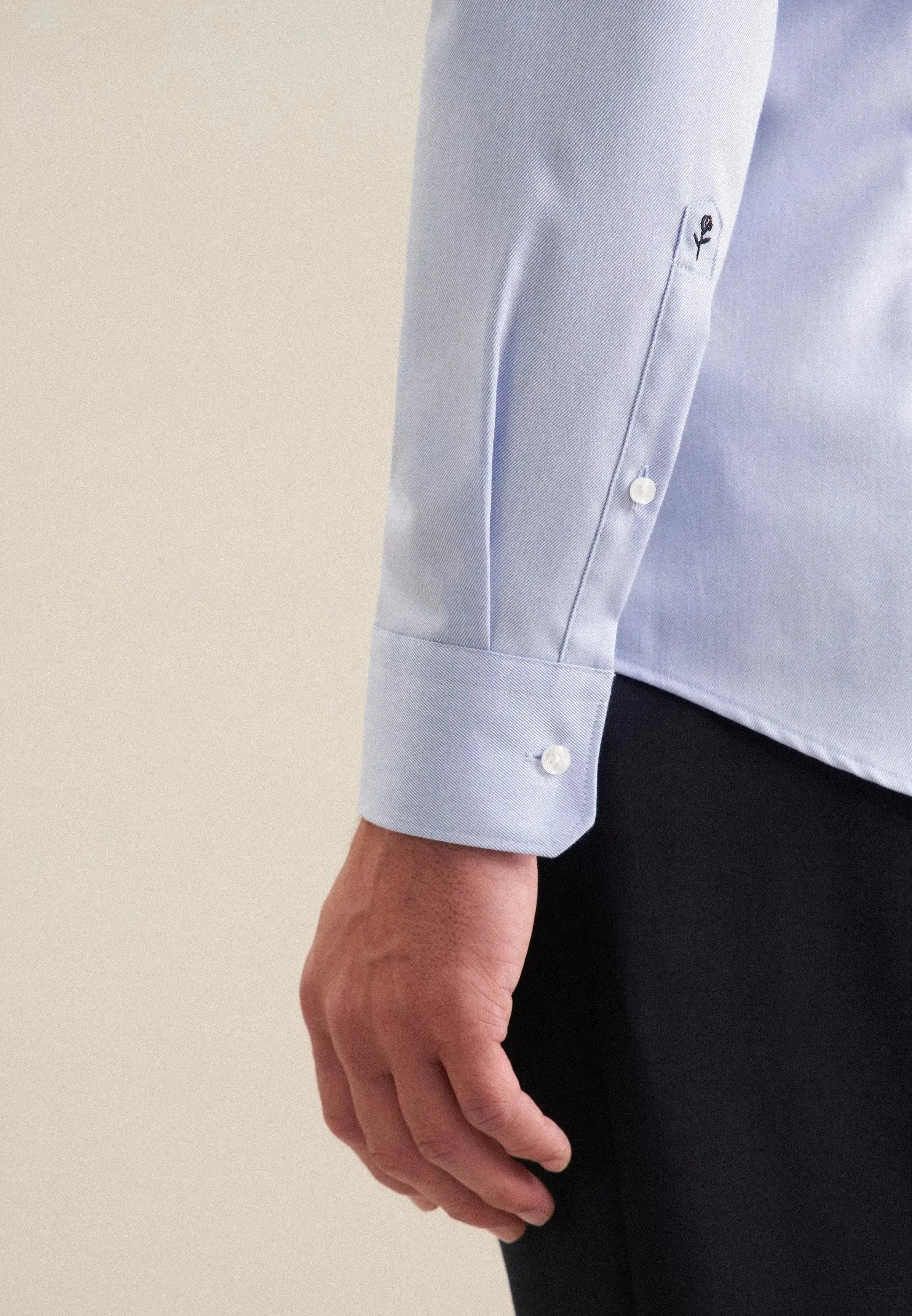 Shaped Fit No Iron New Kent Business Shirt Light Blue-seidensticker uk