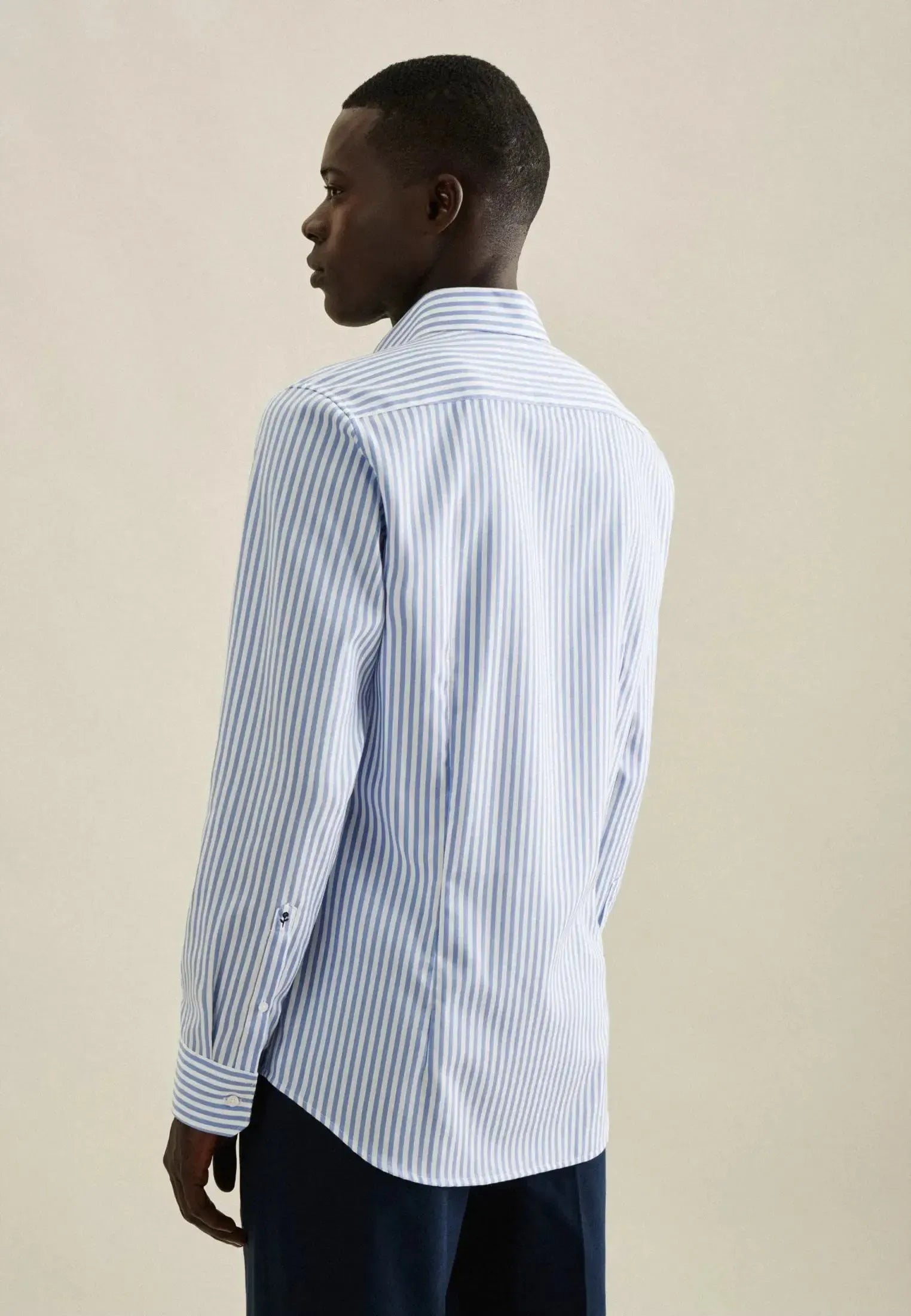 Shaped Fit No Iron New Kent Striped Business Shirt Light Blue-seidensticker uk