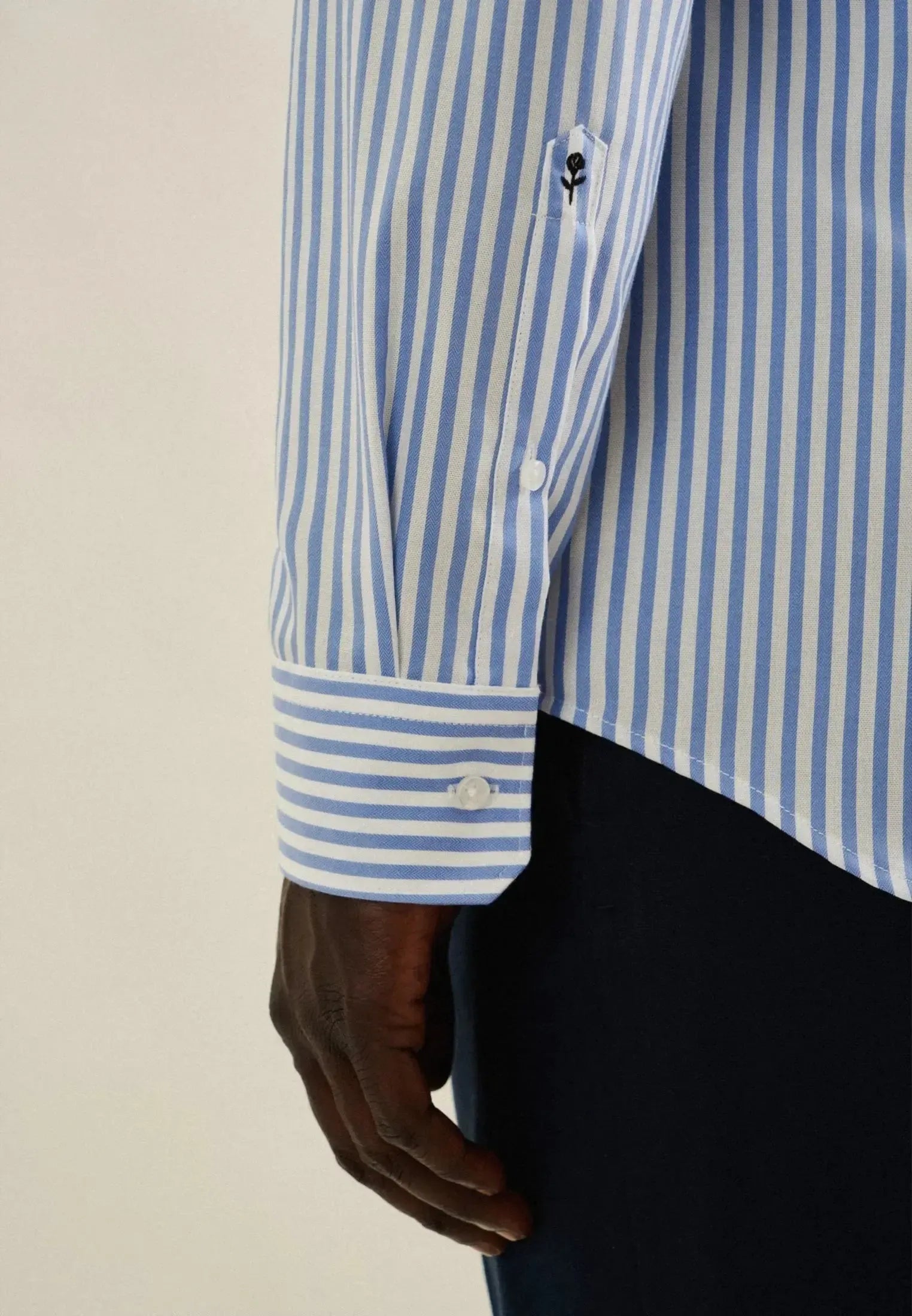 Shaped Fit No Iron New Kent Striped Business Shirt Light Blue-seidensticker uk