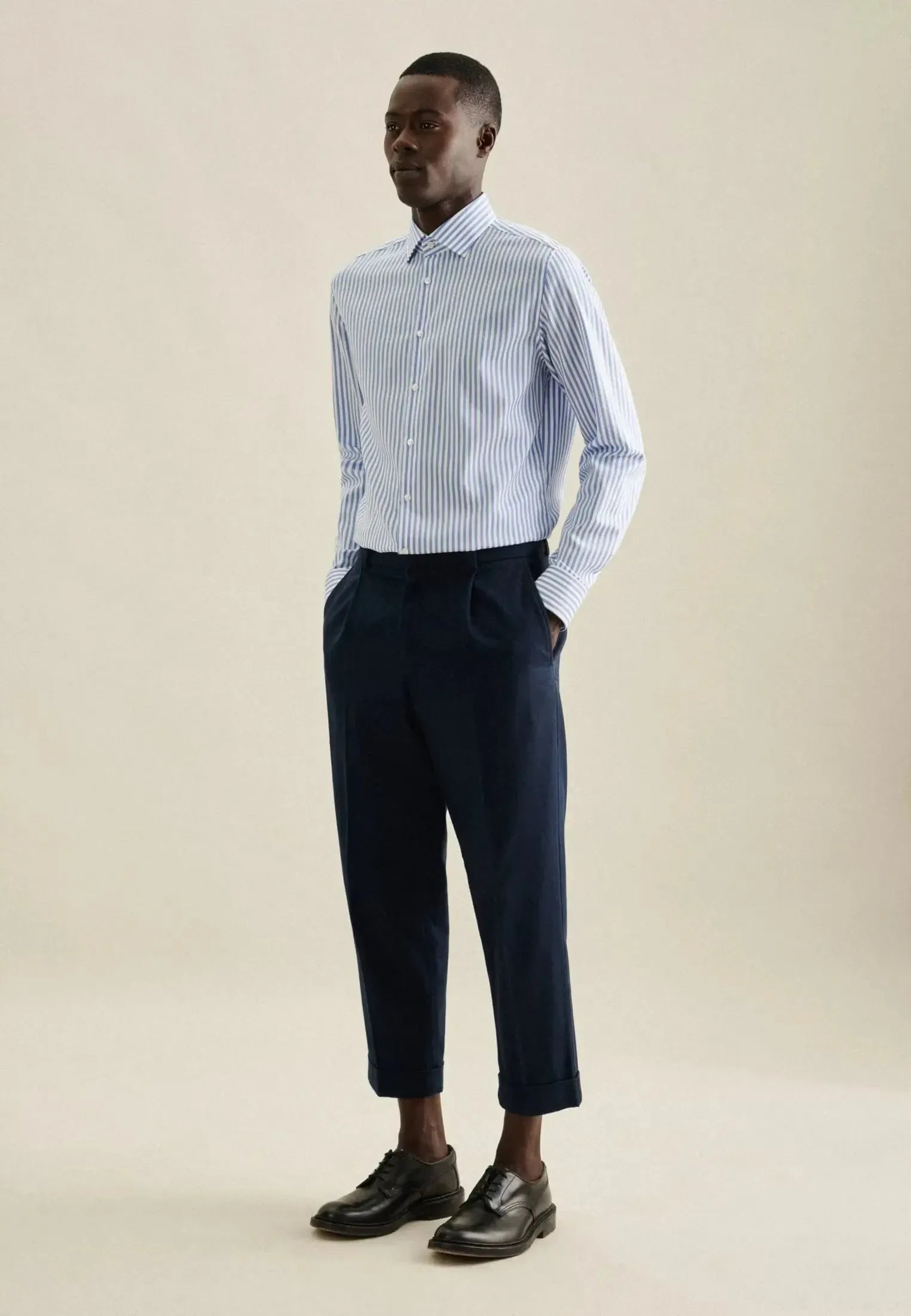 Shaped Fit No Iron New Kent Striped Business Shirt Light Blue-seidensticker uk