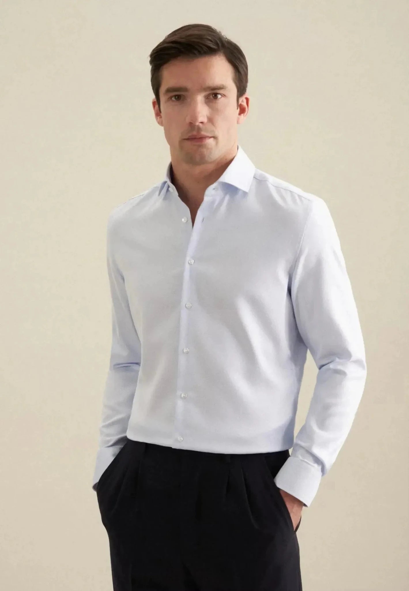 Seidensticker Shaped Fit No Iron Spread Kent Structured Business Shirt Light Blue 01.845657-10-38