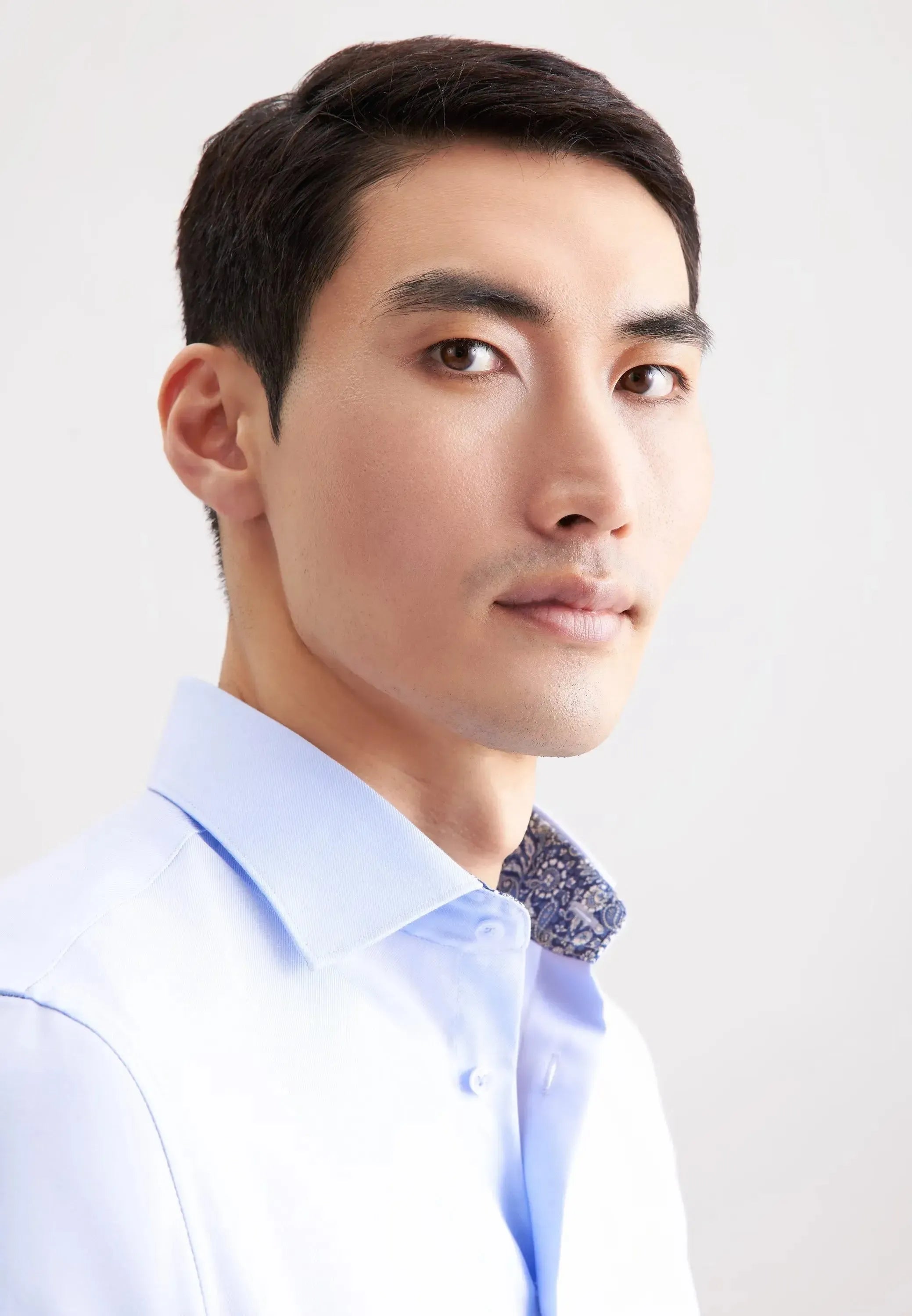 Slim Fit No Iron Contrast Patched Kent Collar Business Shirt Light Blue-seidensticker uk