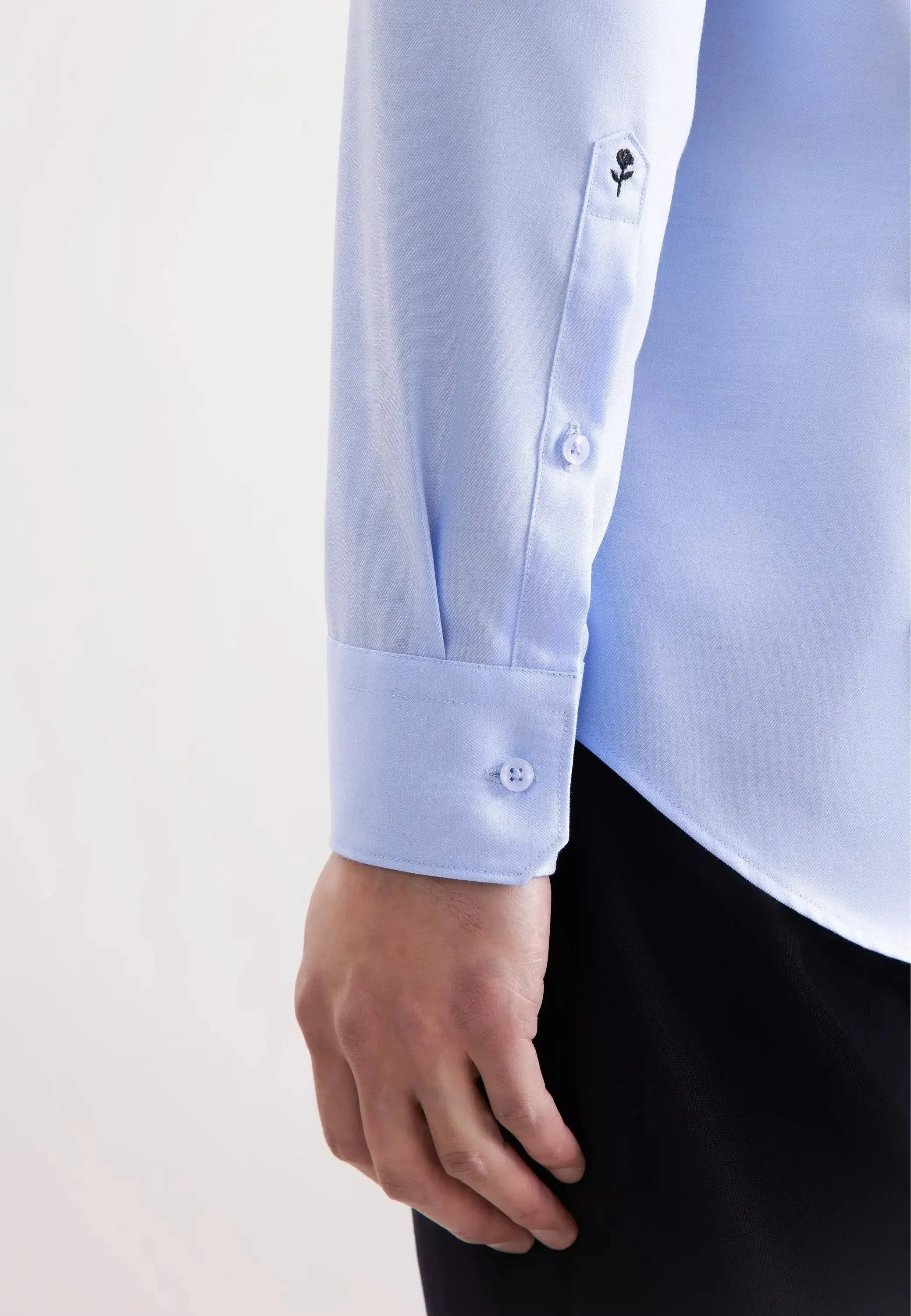 Slim Fit No Iron Contrast Patched Kent Collar Business Shirt Light Blue-seidensticker uk