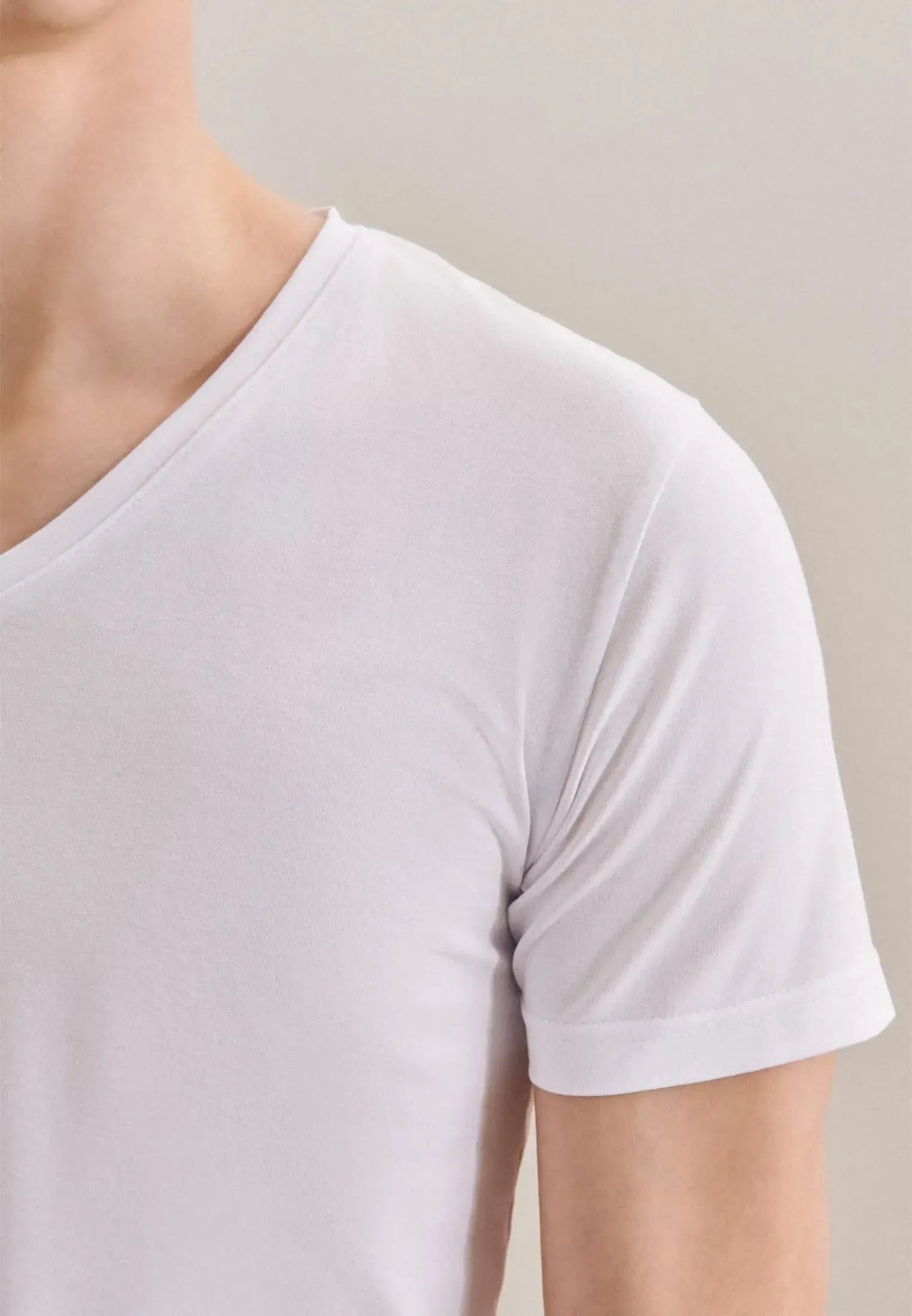 Stretch Cotton V-Neck T-Shirt White-seidensticker uk