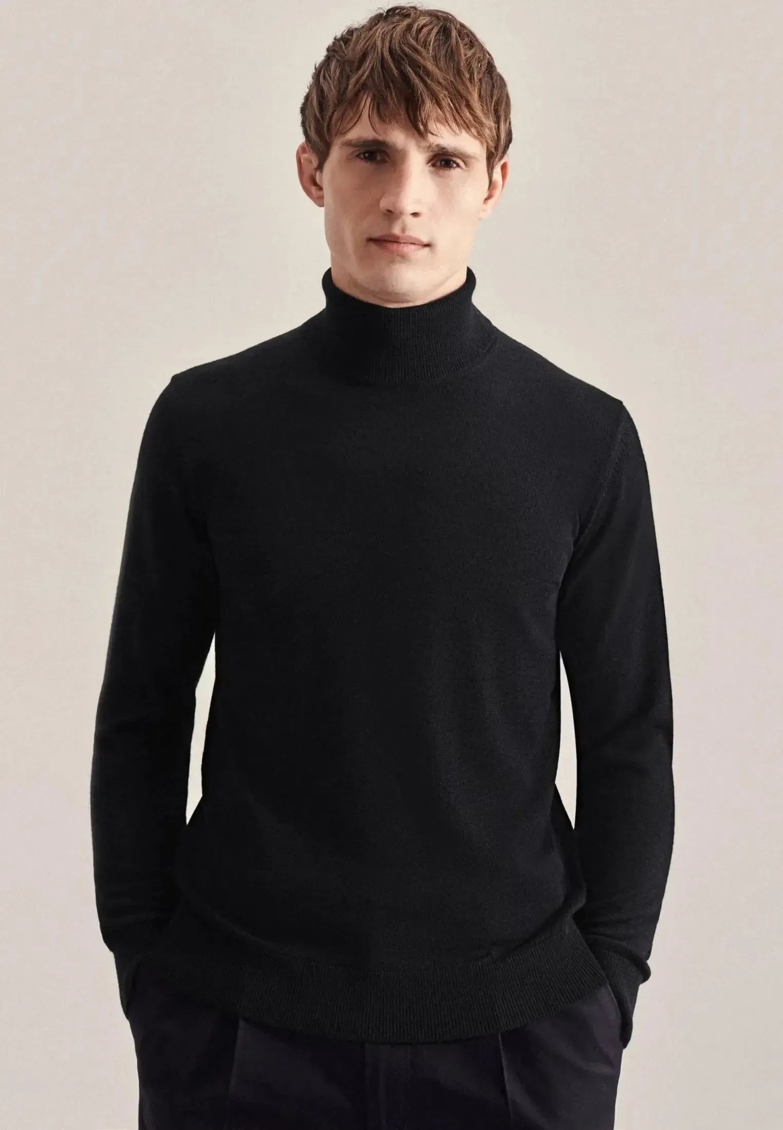 Merino Wool Roll Neck Knit Black-seidensticker uk