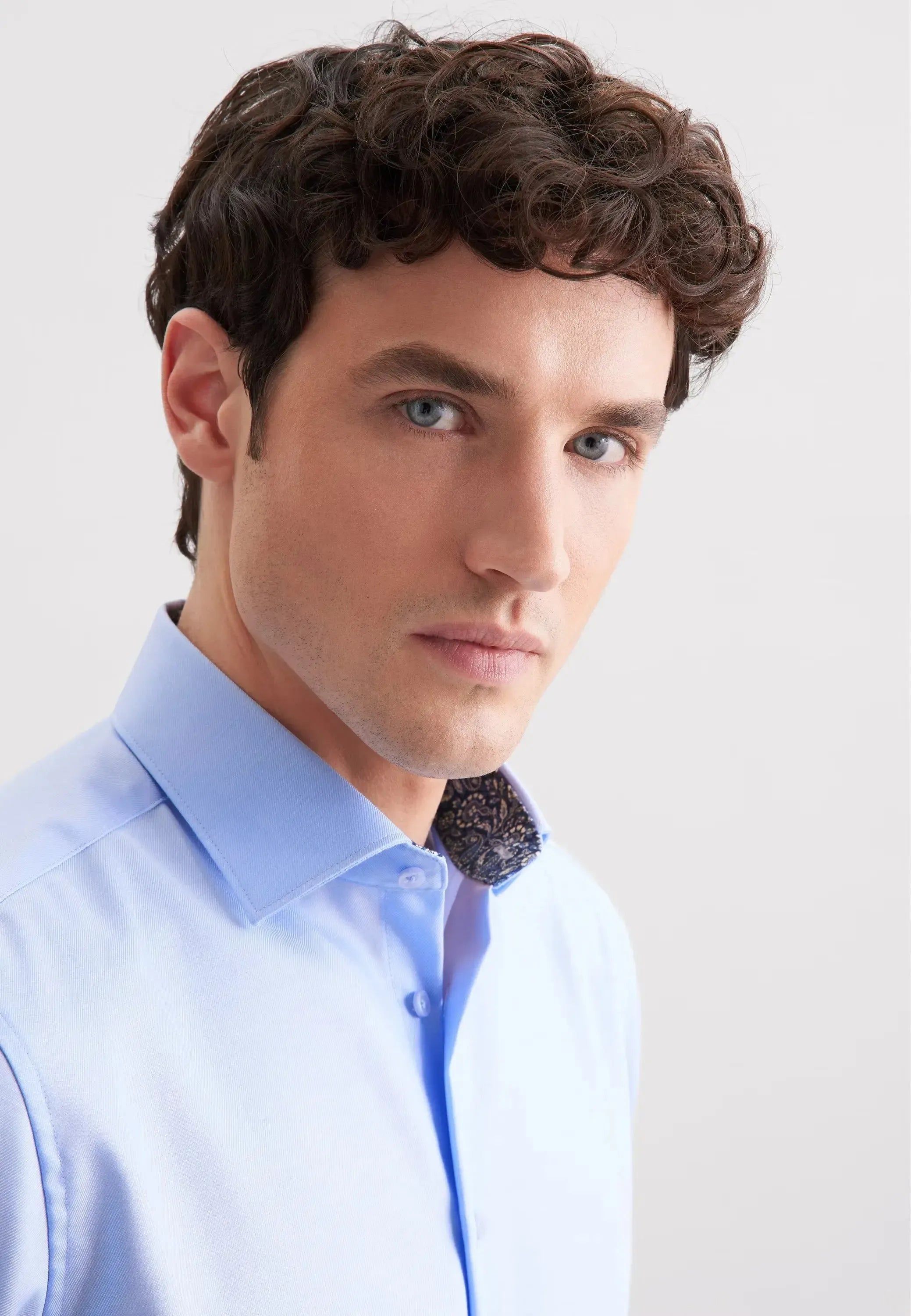 Regular Fit No Iron Contrast Patched Kent Collar Business Shirt Light Blue-seidensticker uk