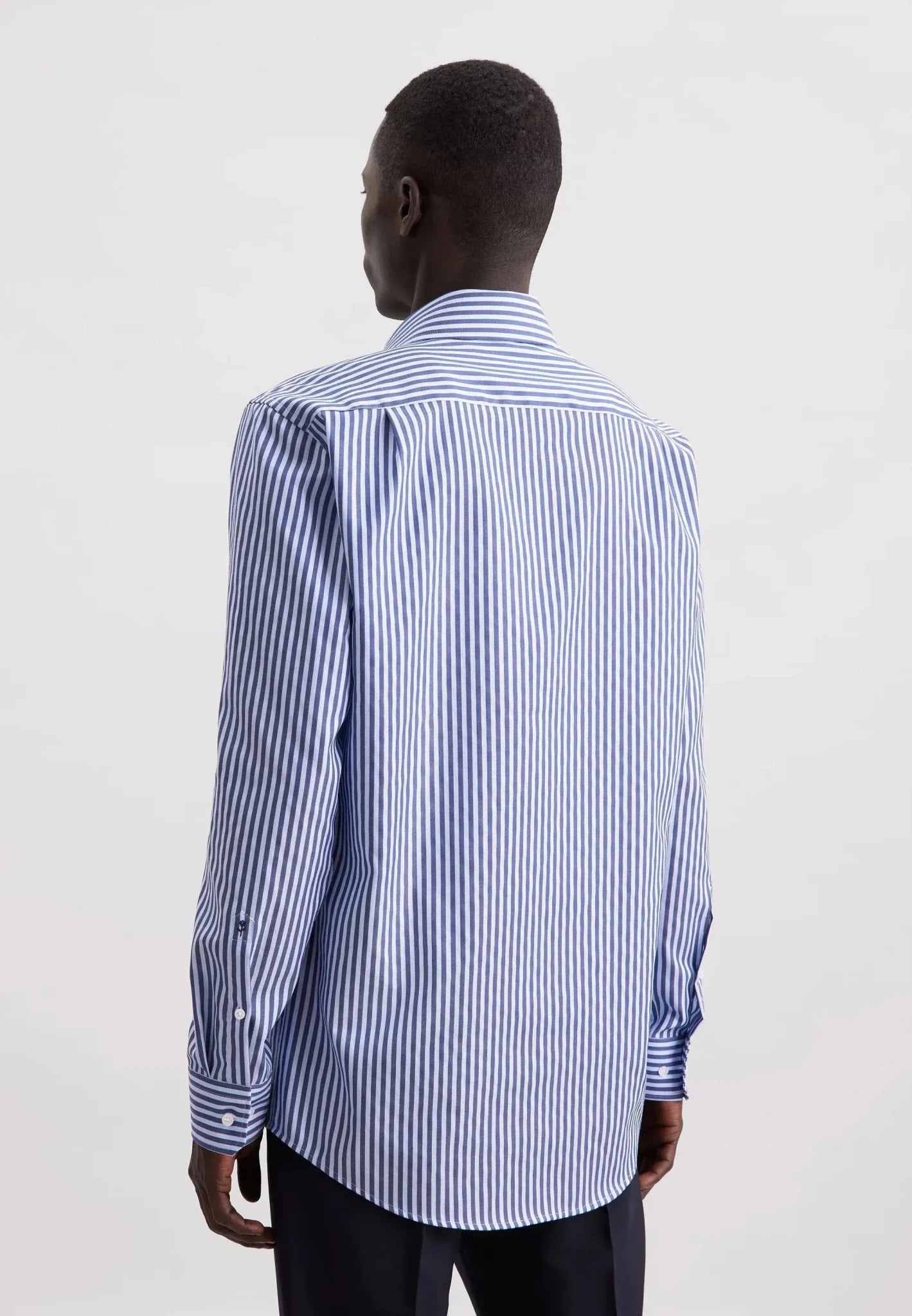 Seidensticker Regular Fit No Iron Spread Kent Structured Stripe Business Shirt Dark Blue 01.845289-16-38