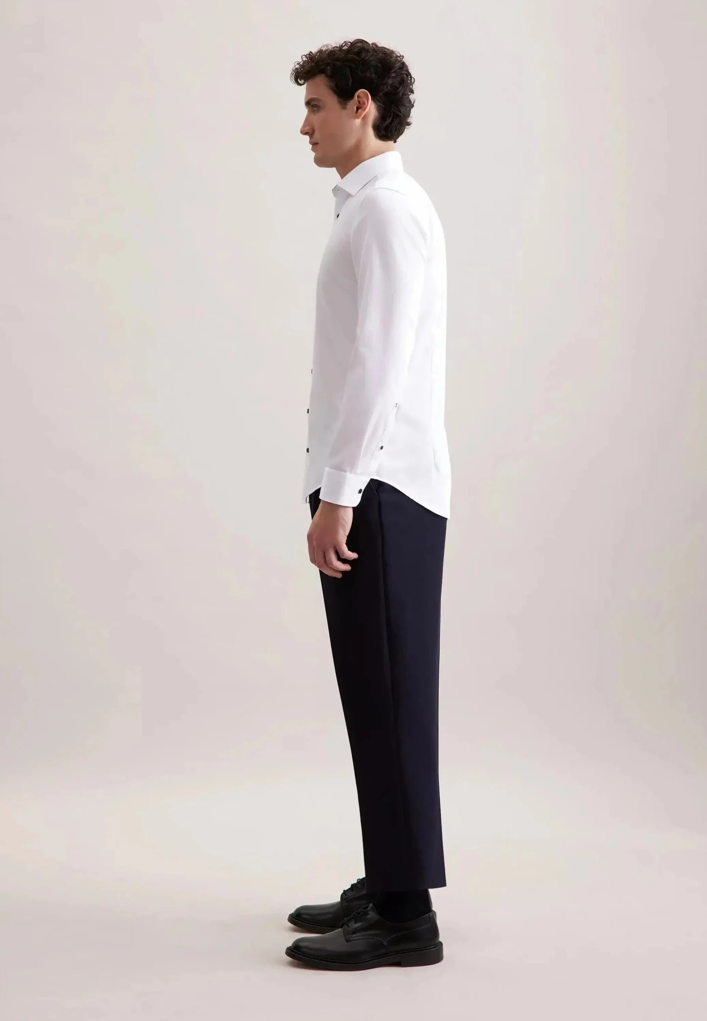 Seidensticker Shaped Fit No Iron Contrast Kent Collar Business Shirt White - 01.845539-01-38 - seidensticker.co.uk