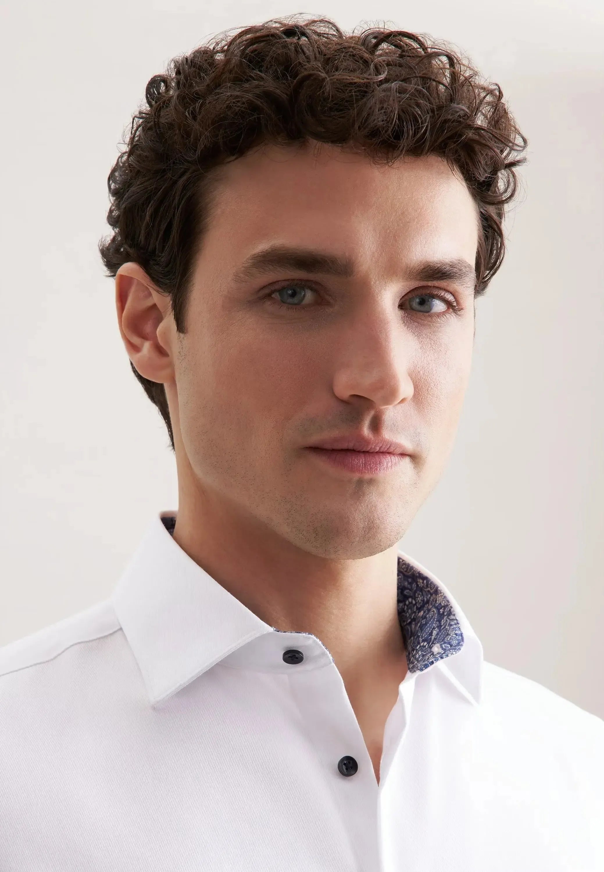 Shaped Fit No Iron Contrast Patched Kent Collar Business Shirt White-seidensticker uk
