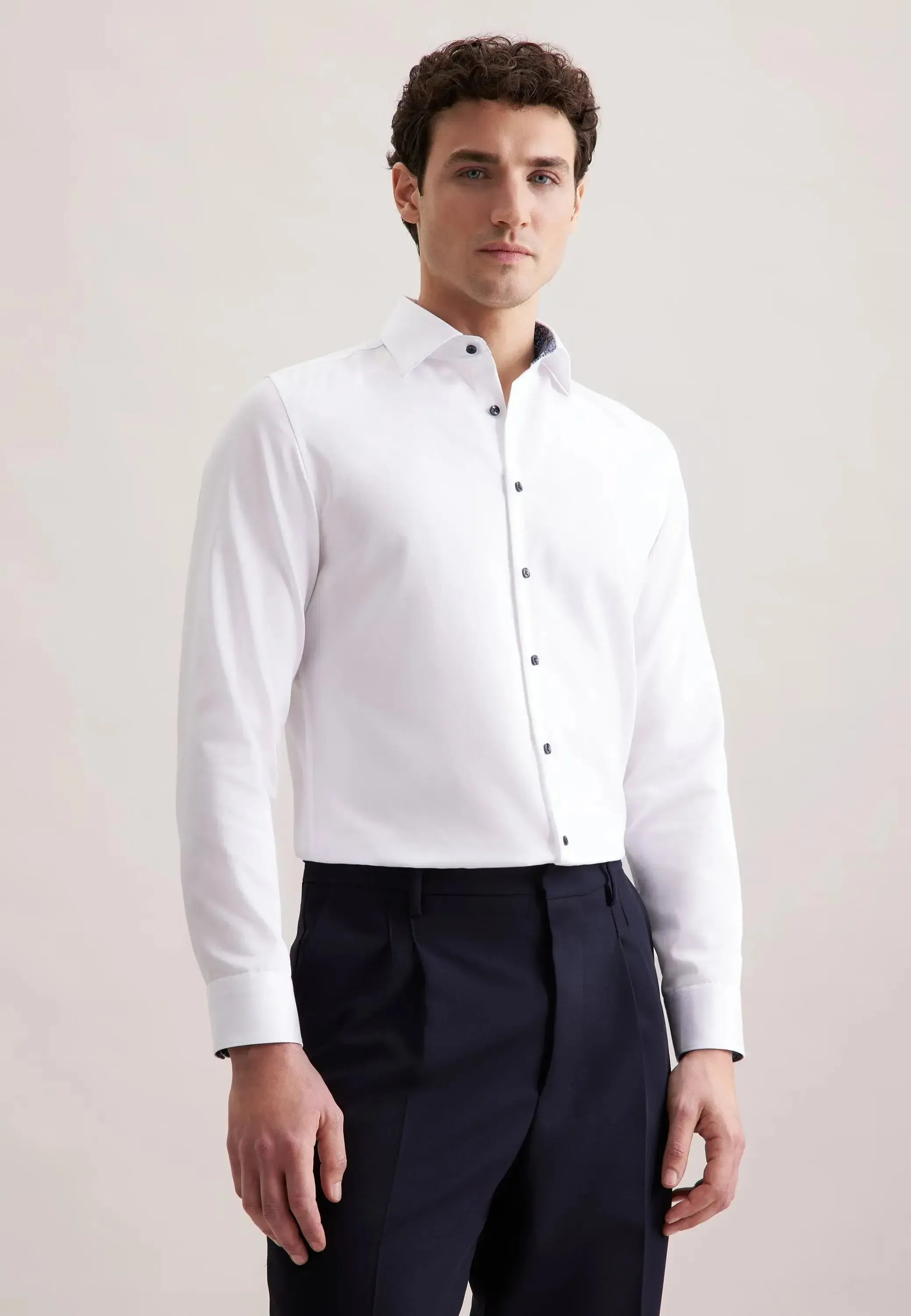 Shaped Fit No Iron Contrast Patched Kent Collar Business Shirt White-seidensticker uk