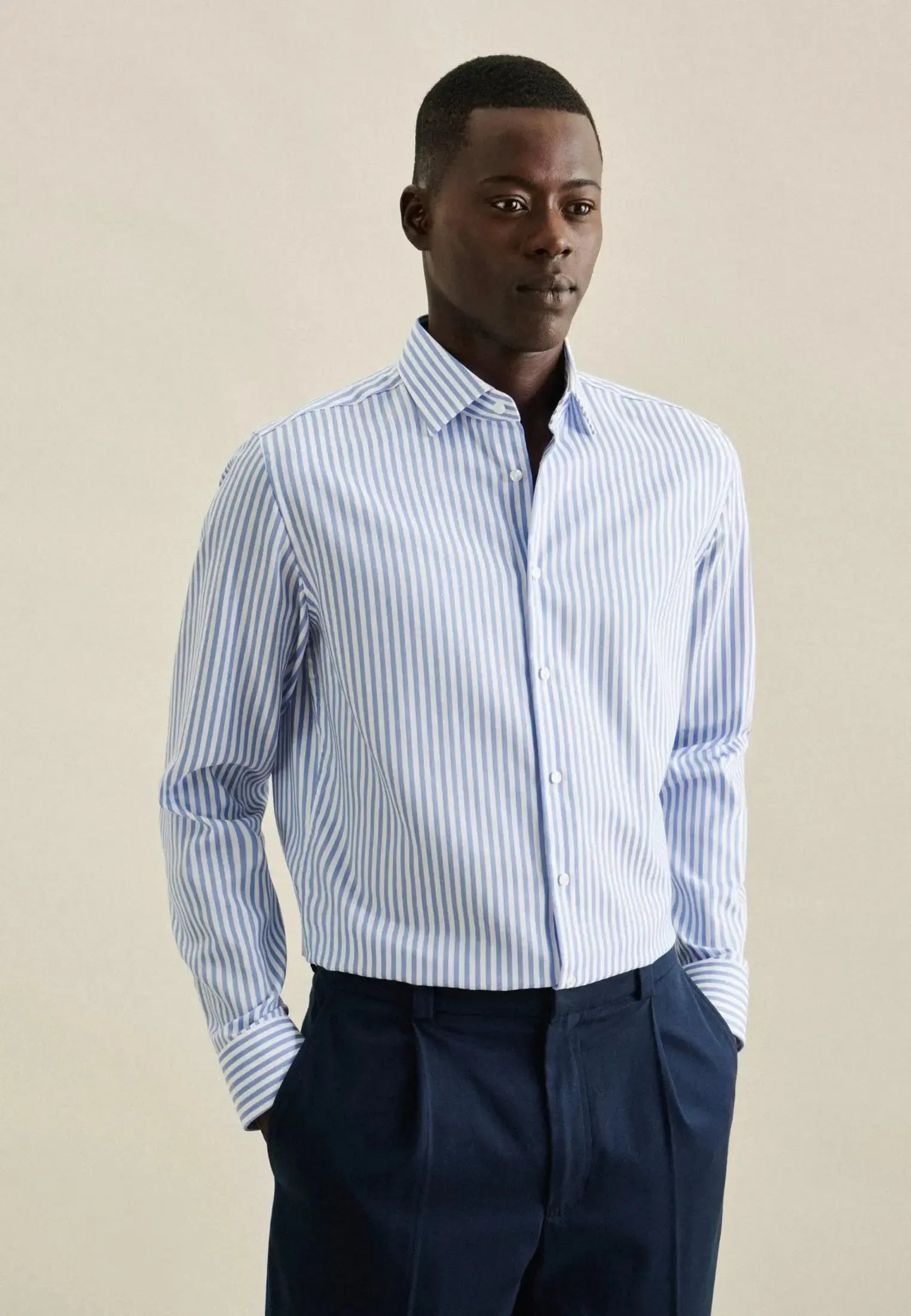 Shaped Fit No Iron New Kent Striped Business Shirt Light Blue-seidensticker uk